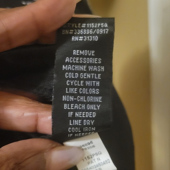 iZ Beyer Black & White Fancy Floral Dress - Picture 9 of 9